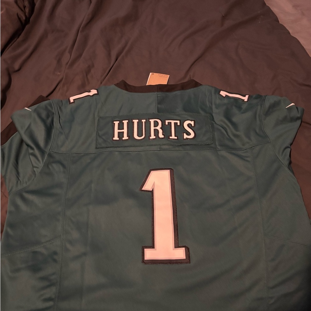 Jaylen hurts jersey